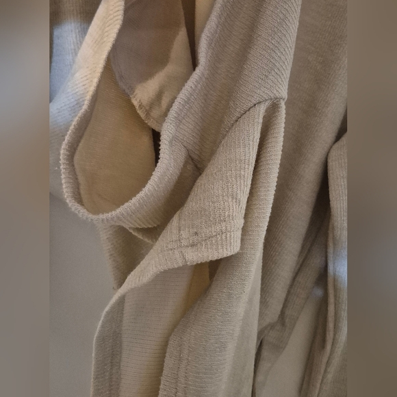 Cozy Beige Knit Romper - Picture 5 of 6